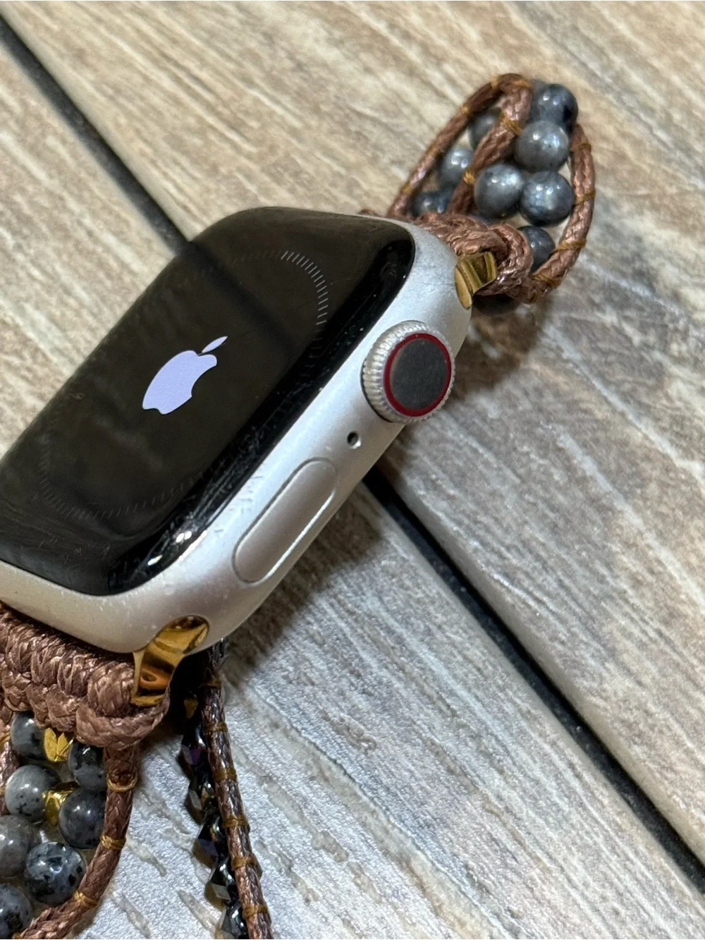 Apple Watch Series 8 41mm GPS + Cellular Starlight Aluminum Apple Watch